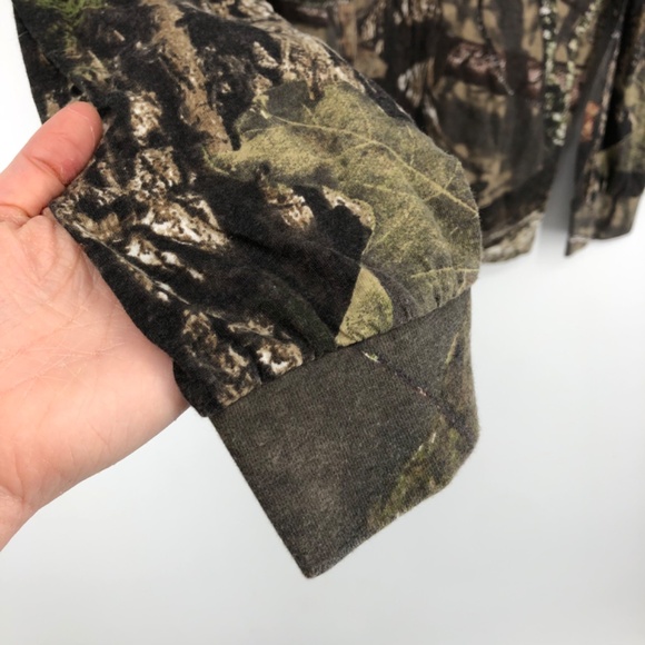 Mossy Oak by Staghorn Mens Tshirt Size Large Camo Long Sleeve Crewneck Hunting - Picture 4 of 9
